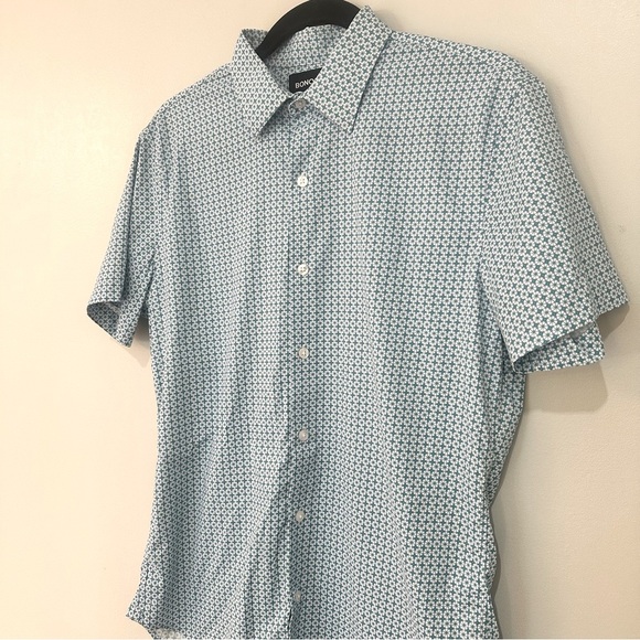 Bonobos Men’s Button Down Shirt Blue Casual Short Sleeve Sz Medium Tailored Fit - Picture 2 of 9